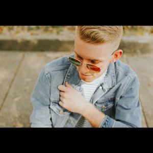 Meet your Posher, Sam